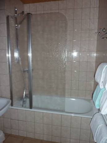 Imagen de la habitación del Hotel La Perdrix Blanche. Foto 9