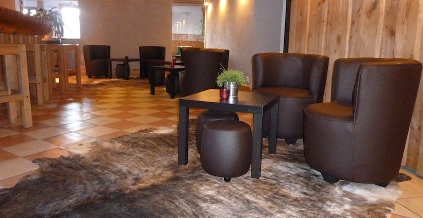 Imagen del bar/restaurante del Hotel La Perelle. Foto 3