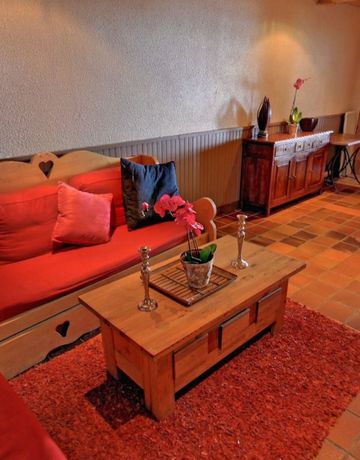 Imagen de los interiores del Hotel La Perelle. Foto 14