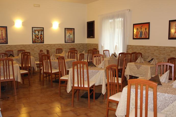 Imagen del bar/restaurante del Hotel La Pergola, Bellaria-Igea Marina. Foto 2