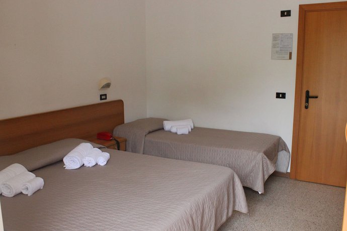 Imagen de la habitación del Hotel La Pergola, Bellaria-Igea Marina. Foto 14