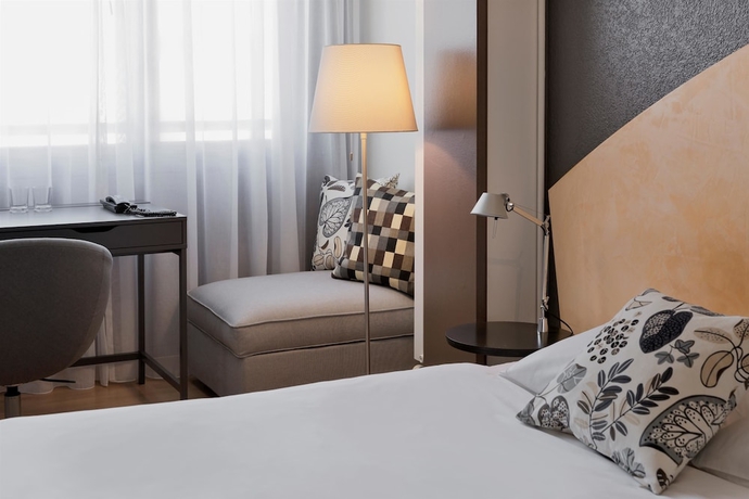 Imagen de la habitación del Hotel La Pergola, Berna. Foto 9