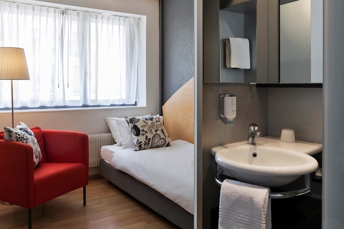 Imagen de la habitación del Hotel La Pergola, Berna. Foto 11