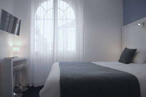 Imagen de la habitación del Hotel La Pergola D'arcachon. Foto 9