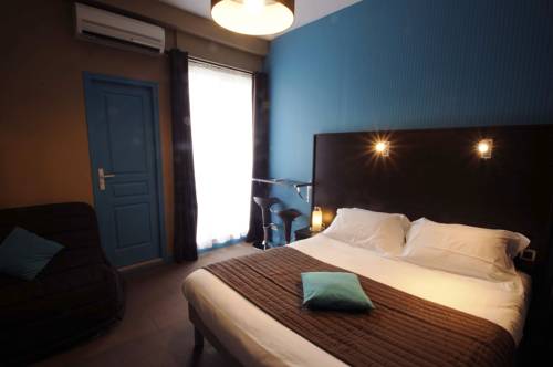 Imagen de la habitación del Hotel La Pergola D'arcachon. Foto 13