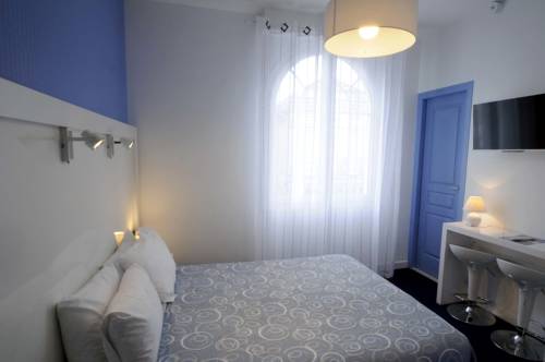 Imagen de la habitación del Hotel La Pergola D'arcachon. Foto 14