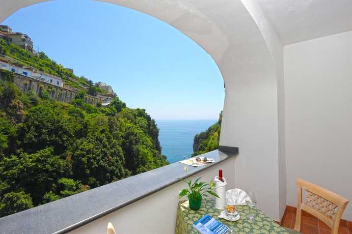 Imagen de la habitación del Hotel La Pergola, Lone. Foto 3