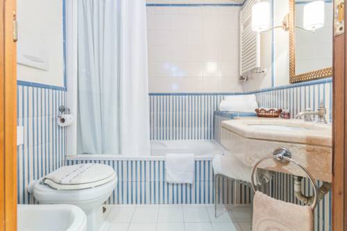 Imagen de la habitación del Hotel La Pergola, Magliano Sabina . Foto 12