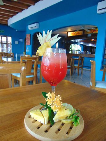 Imagen del bar/restaurante del Hotel La Pergola Manzanillo. Foto 4