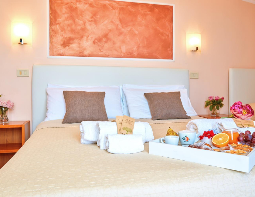Imagen general del Hotel La Pergola, Santa Maria di Castellabate. Foto 7