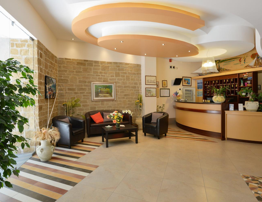 Imagen general del Hotel La Pergola, Santa Maria di Castellabate. Foto 15