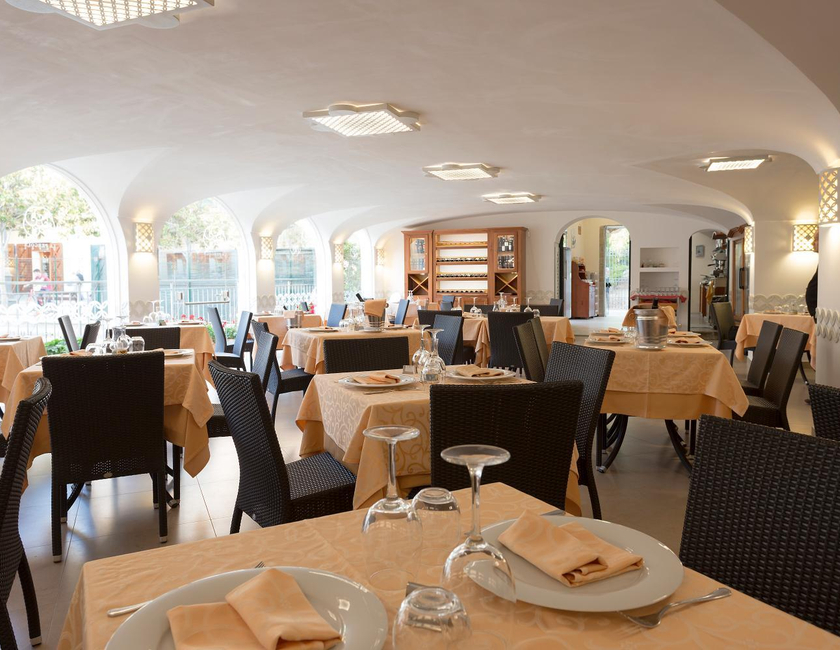 Imagen general del Hotel La Pergola, Santa Maria di Castellabate. Foto 19