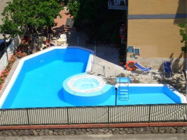Imagen general del Hotel La Pergola, Sorrento. Foto 4