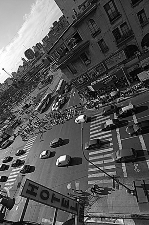 Imagen de los exteriores del Hotel La Perla, Buenos Aires. Foto 14