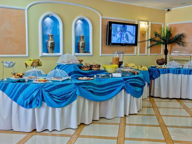 Imagen del bar/restaurante del Hotel La Perla, CASTEL VOLTURNO. Foto 5