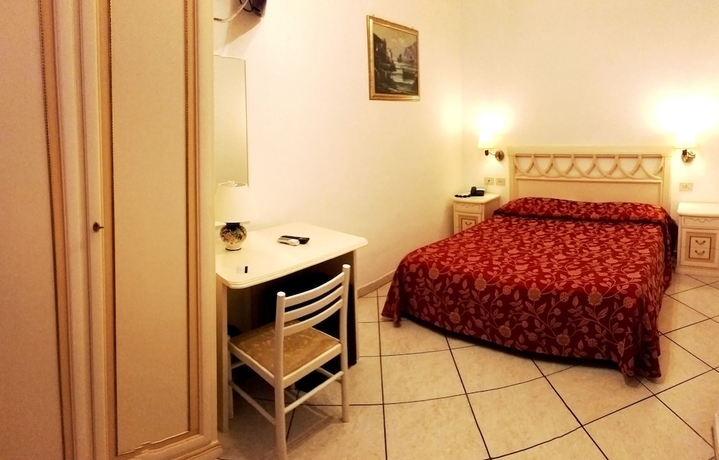 Imagen de la habitación del Hotel La Perla, Praiano. Foto 8