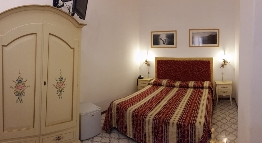 Imagen de la habitación del Hotel La Perla, Praiano. Foto 11