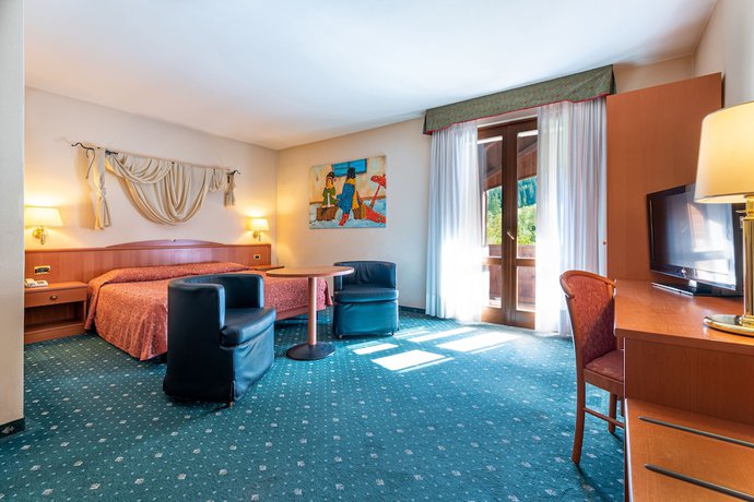 Imagen de la habitación del Hotel La Perla, Ravascletto. Foto 8