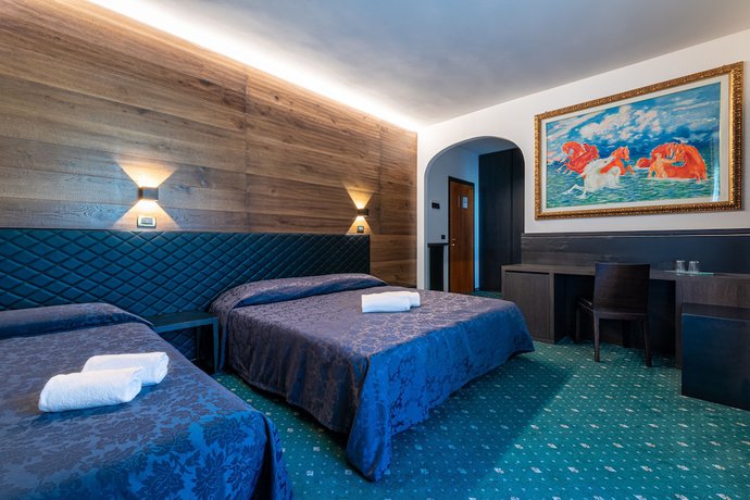 Imagen de la habitación del Hotel La Perla, Ravascletto. Foto 12