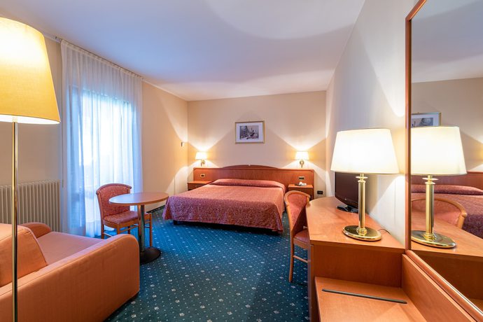 Imagen de la habitación del Hotel La Perla, Ravascletto. Foto 17