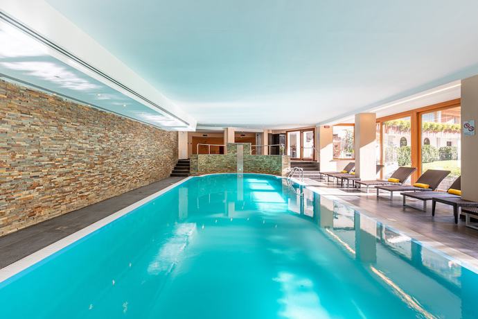 Imagen de la piscina del Hotel La Perla, Ravascletto. Foto 20
