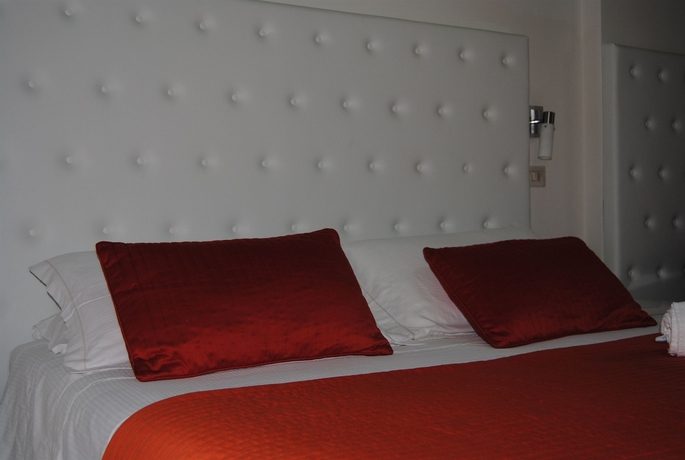 Imagen de la habitación del Hotel La Perla, Rimini. Foto 5