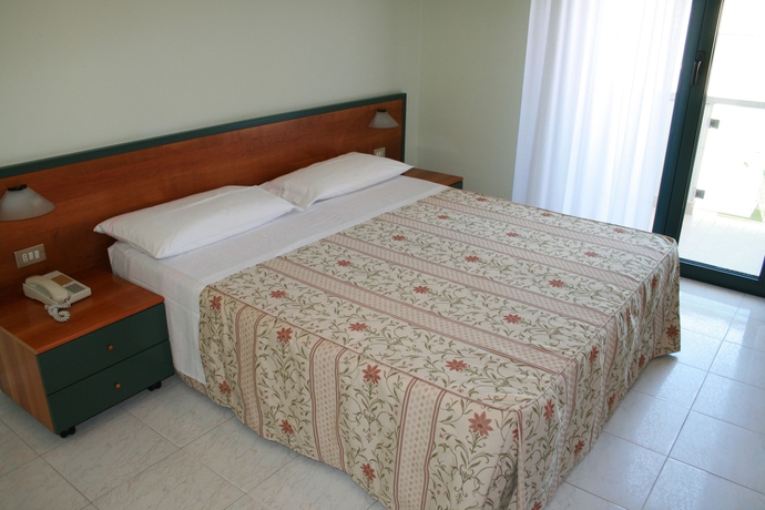 Imagen de la habitación del Hotel La Perla, Roseto Degli Abruzzi. Foto 2