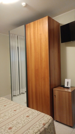 Imagen de la habitación del Hotel La Perla, Roseto Degli Abruzzi. Foto 9