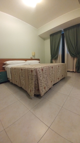 Imagen de la habitación del Hotel La Perla, Roseto Degli Abruzzi. Foto 10