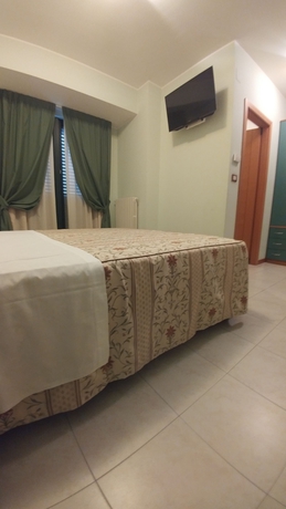 Imagen de la habitación del Hotel La Perla, Roseto Degli Abruzzi. Foto 11
