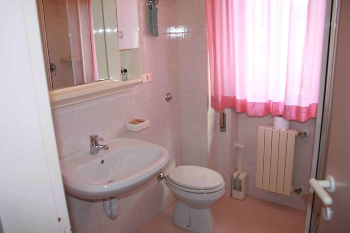 Imagen de la habitación del Hotel La Perla, Roseto Degli Abruzzi. Foto 14