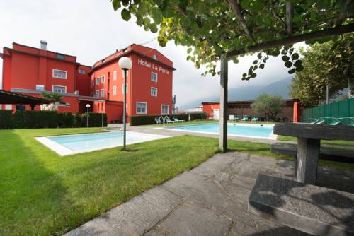 Imagen general del Hotel La Perla, SantʼAntonino. Foto 4