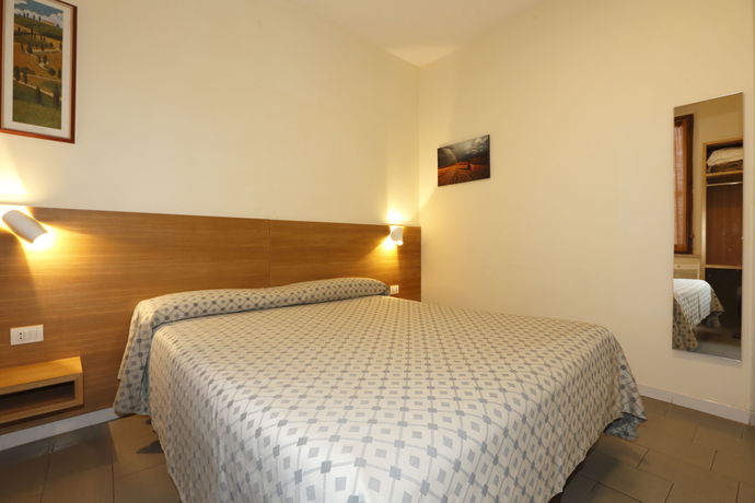 Imagen de la habitación del Hotel La Perla, Siena. Foto 11