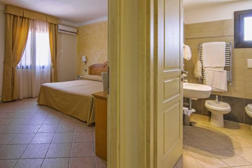 Imagen de la habitación del Hotel La Perla, Tortoli. Foto 8