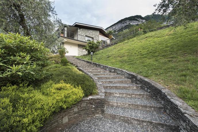 Imagen de los exteriores del Hotel La Perla, Tremezzina. Foto 9