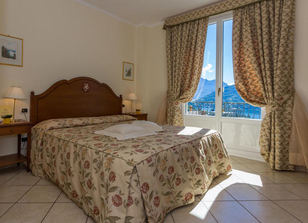 Imagen de la habitación del Hotel La Perla, Tremezzina. Foto 5