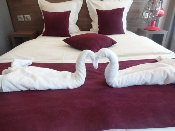 Imagen de la habitación del Hotel La Perle Montparnasse. Foto 15