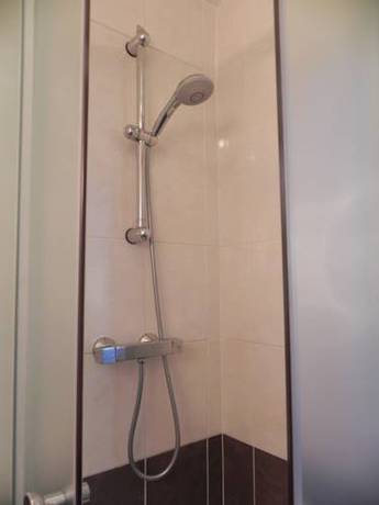 Imagen de la habitación del Hotel La Perriere. Foto 5