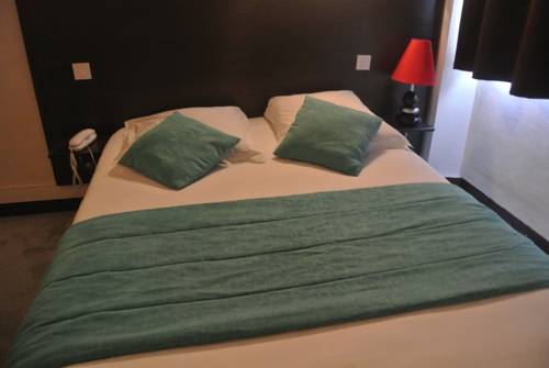 Imagen de la habitación del Hotel La Perriere. Foto 10