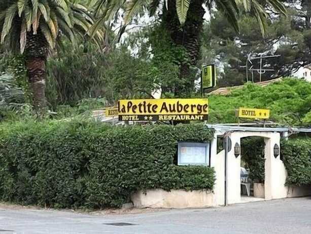 Imagen general del Hotel La Petite Auberge, FRÉJUS. Foto 1
