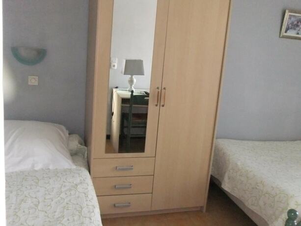 Imagen general del Hotel La Petite Auberge, FR&Eacute;JUS. Foto 4
