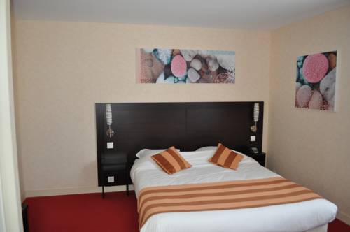 Imagen de la habitación del Hotel La Petite Sir&egrave;ne. Foto 13