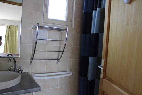 Imagen de la habitación del Hotel La Peyrade. Foto 12