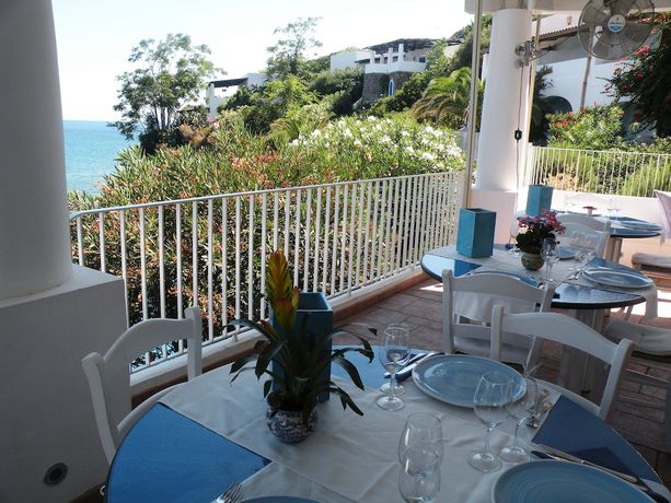 Imagen del bar/restaurante del Hotel La Piazza. Foto 2