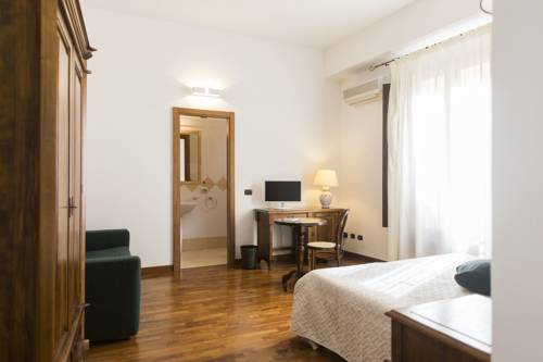 Imagen de la habitación del Hotel La Piazzetta. Foto 9