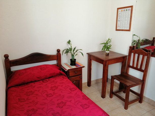 Imagen de la habitación del Hotel La Piedad. Foto 14