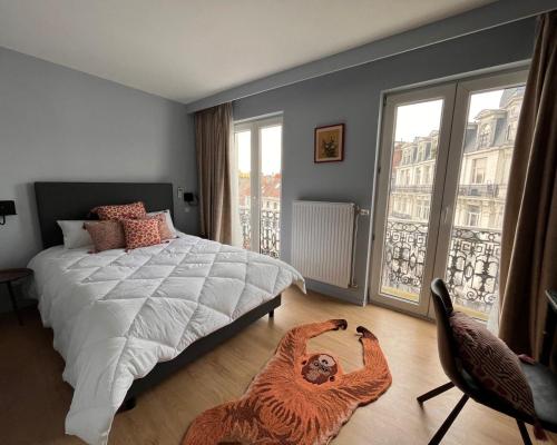 Imagen de la habitación del Hotel La Pièce. Foto 10