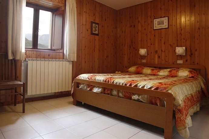 Imagen de la habitación del Hotel La Pieja. Foto 3