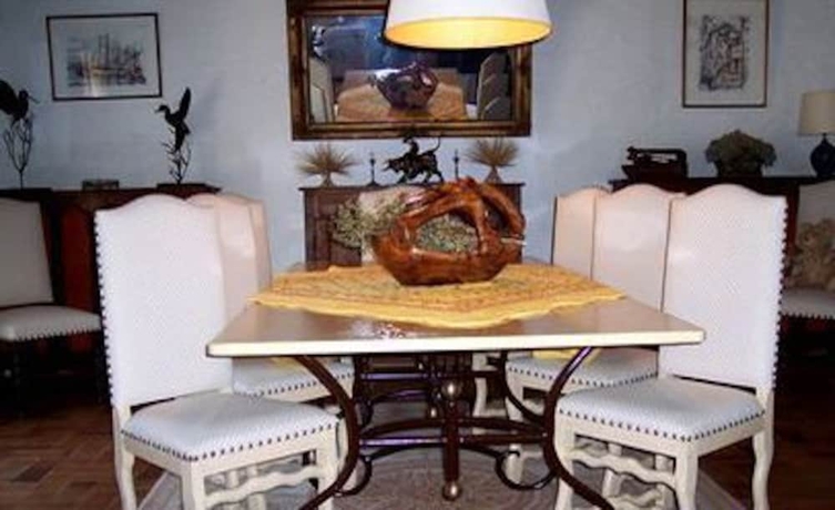 Imagen de los interiores del Hotel La Pierrerie. Foto 17