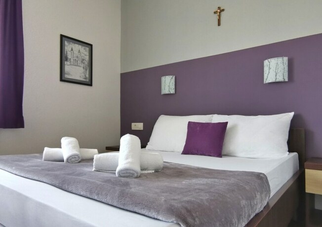 Imagen de la habitación del Hotel La Pietra Medjugorje. Foto 25